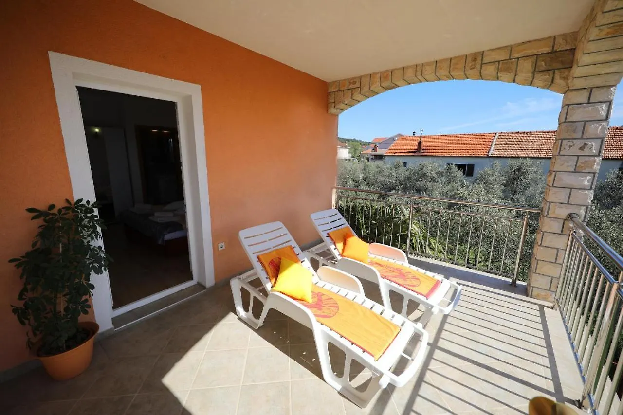 Rooms & Studio Apartmani Flower Bibinje Kroatien