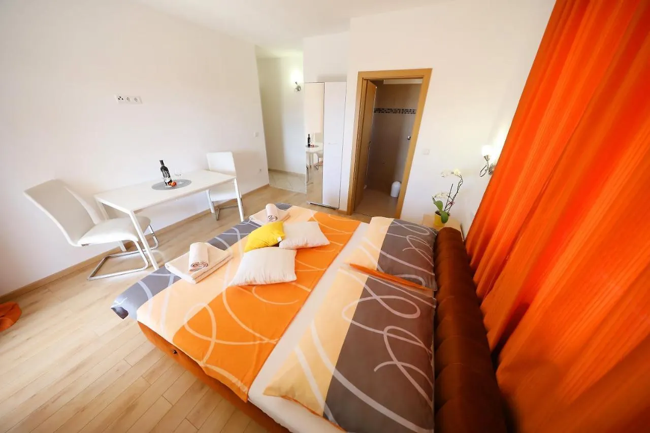 Gasthof Rooms & Studio Apartmani Flower Bibinje
