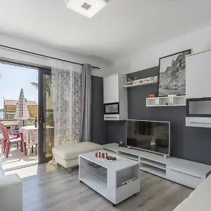 https://apartment-zak.in-istria.net